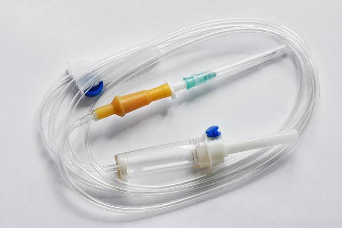 Fluid Giving Set